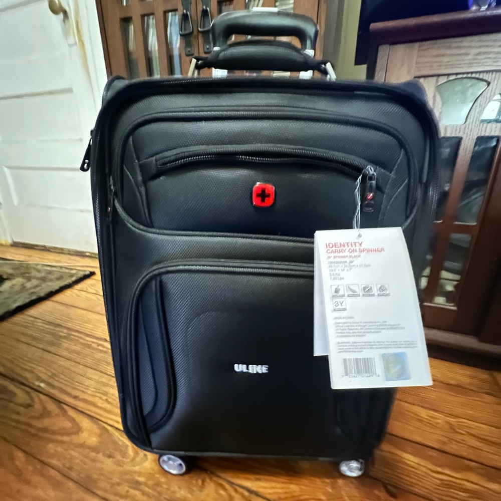 COPY - Wenger 20” Spinner Carry On (Uline Edition)
